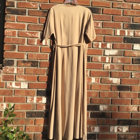 2 rayon Dresses, size M - Picture 9 of 13